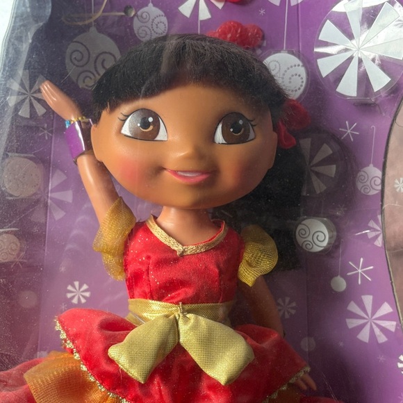 2009 Holiday Dora Doll in Red Dress - Picture 2 of 5